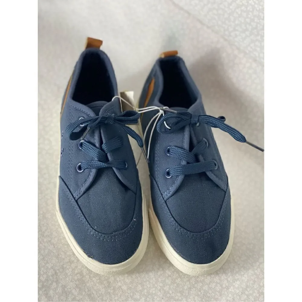 LEGENDARY LACES BOYS SIZE 2M NAVY SHOES